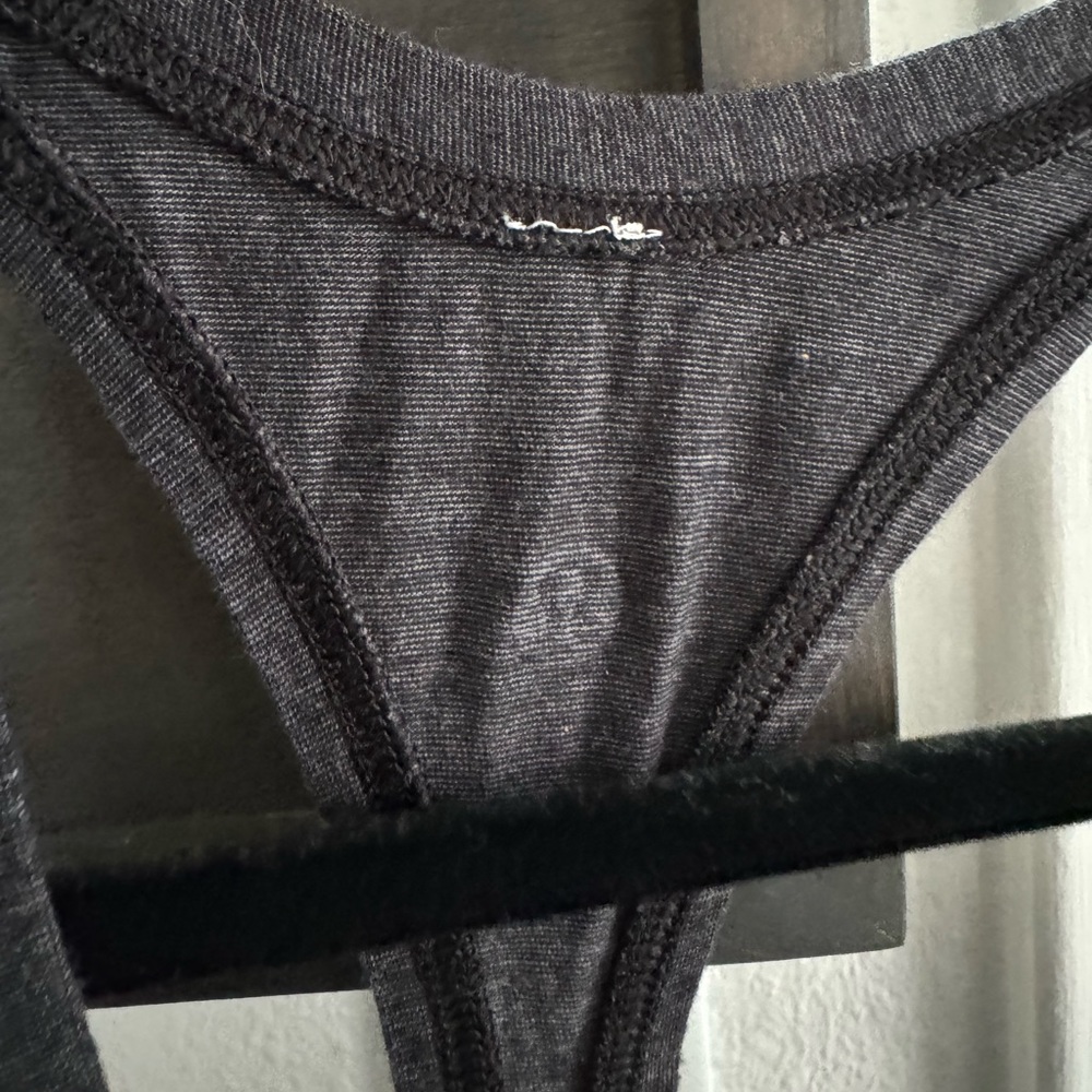 GUC Gray Lululemon Racerback Tank Size 6 - Picture 2 of 4